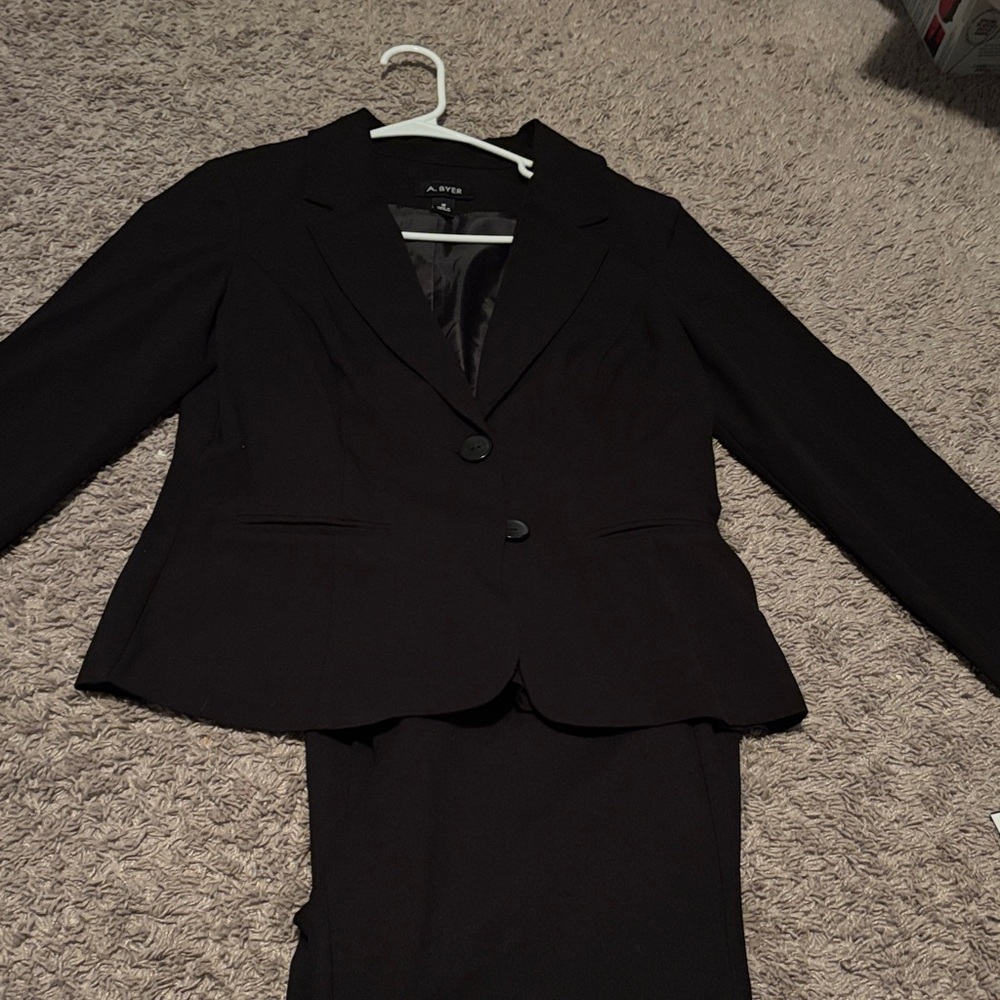 A. Byer Classic Blazer w Dress Pants